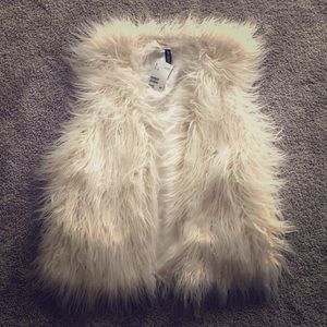 Fur vest